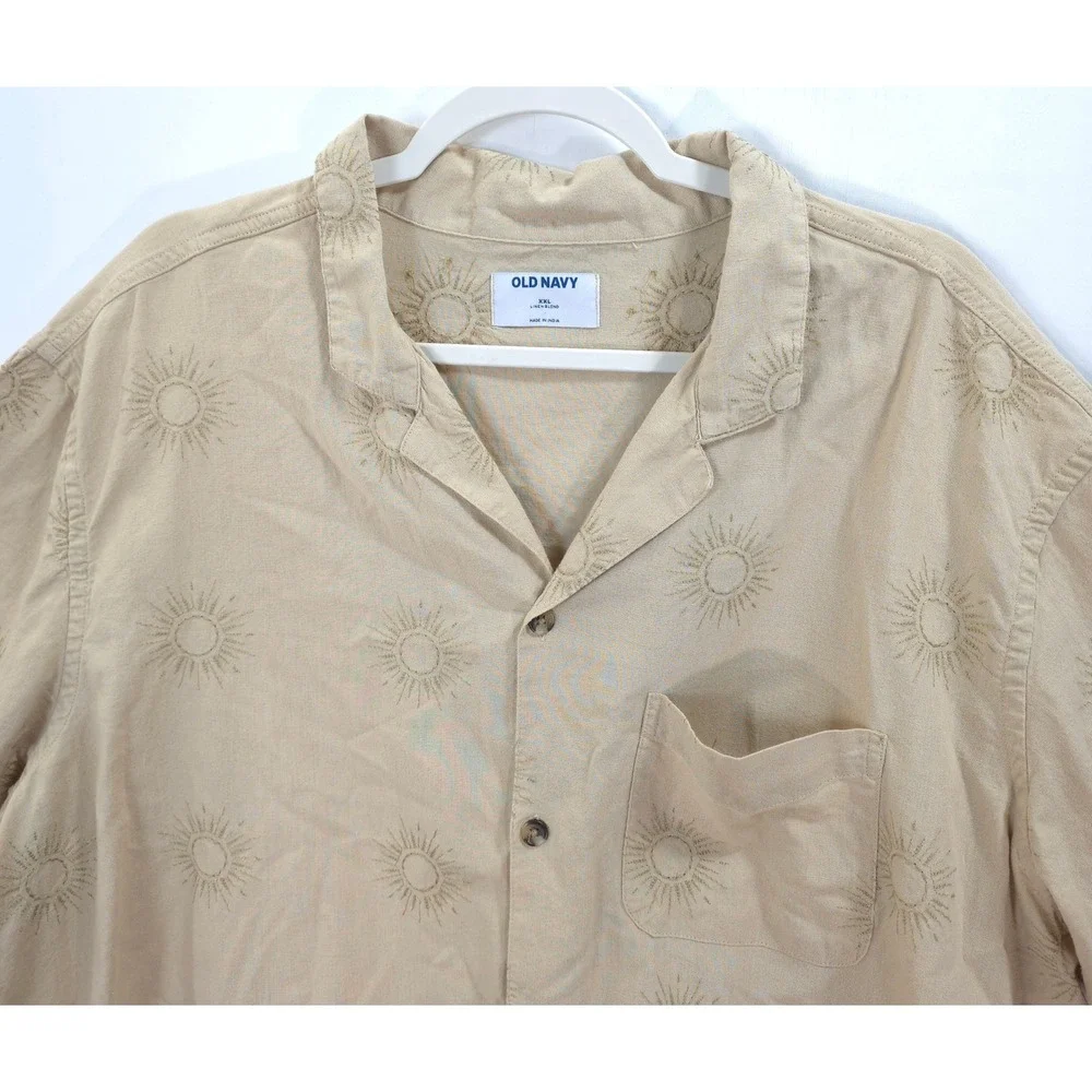Old Navy embrace sun
